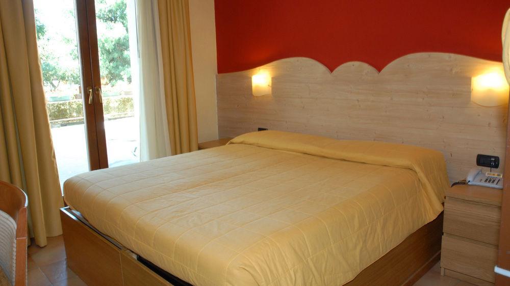 פונטה די לניו Hotel Bellavista מראה חיצוני תמונה